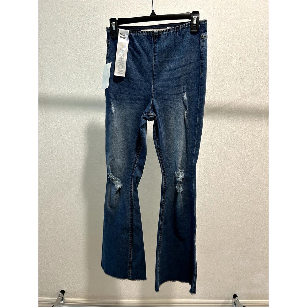 Tinseltown Juniors Pull-On Flare Jeans, Medium Wash, Size 5 – Stylish & Comfy